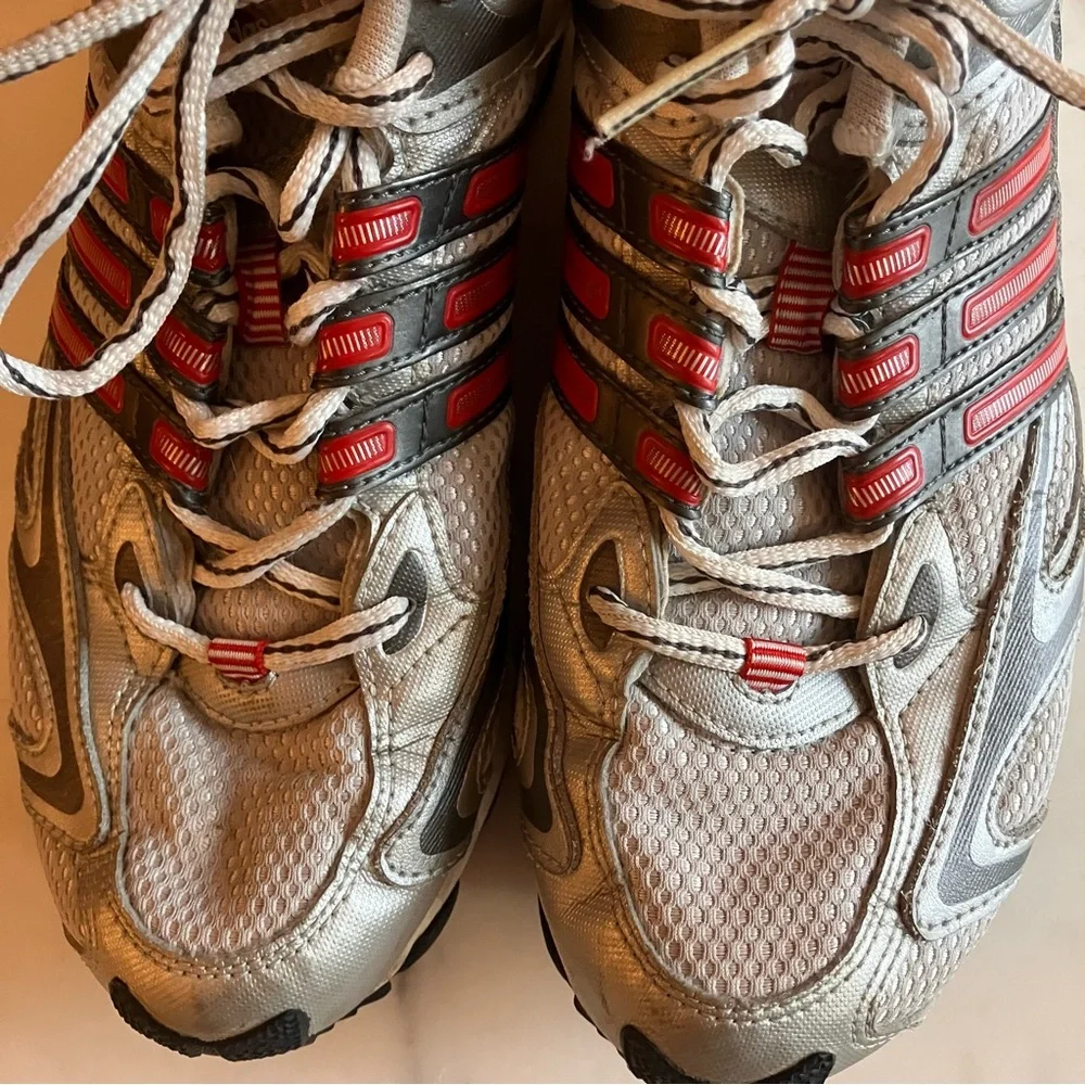 Adidas Falcon Adiprene Women's Silver &‎ Red Running Shoes size 7.5